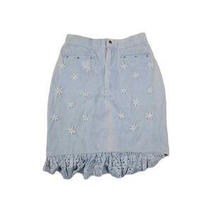 Della Sport Light Wash Blue Denim Skirt Women's Size 6 Flower‎ Embroidered